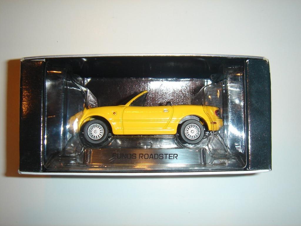 Tomica Limited 0035 Eunos Roadster (Gelb)