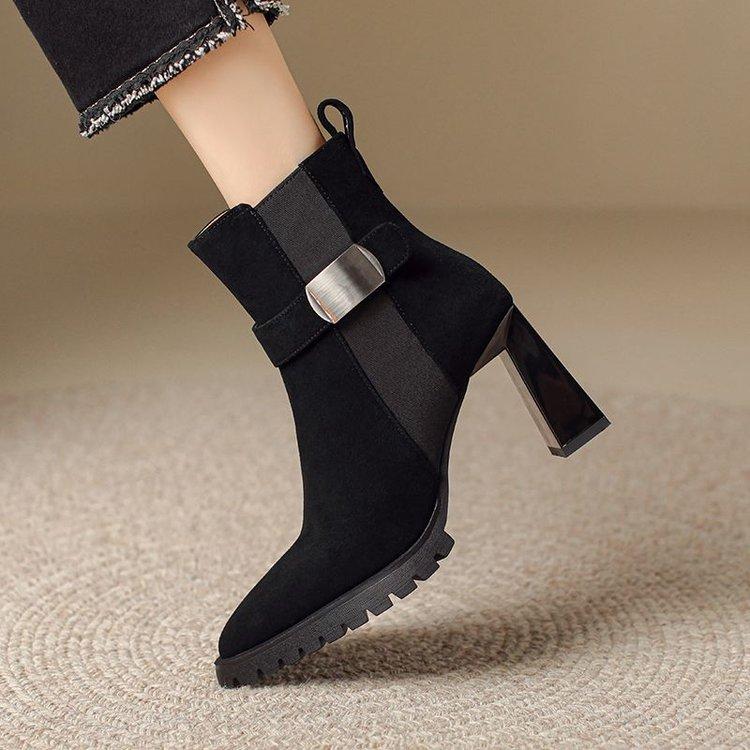 

Square head thin Martin boots women s outer wear 2025 autumn and winter new fashion single boots rear zipper high heel short boots thick heel 34