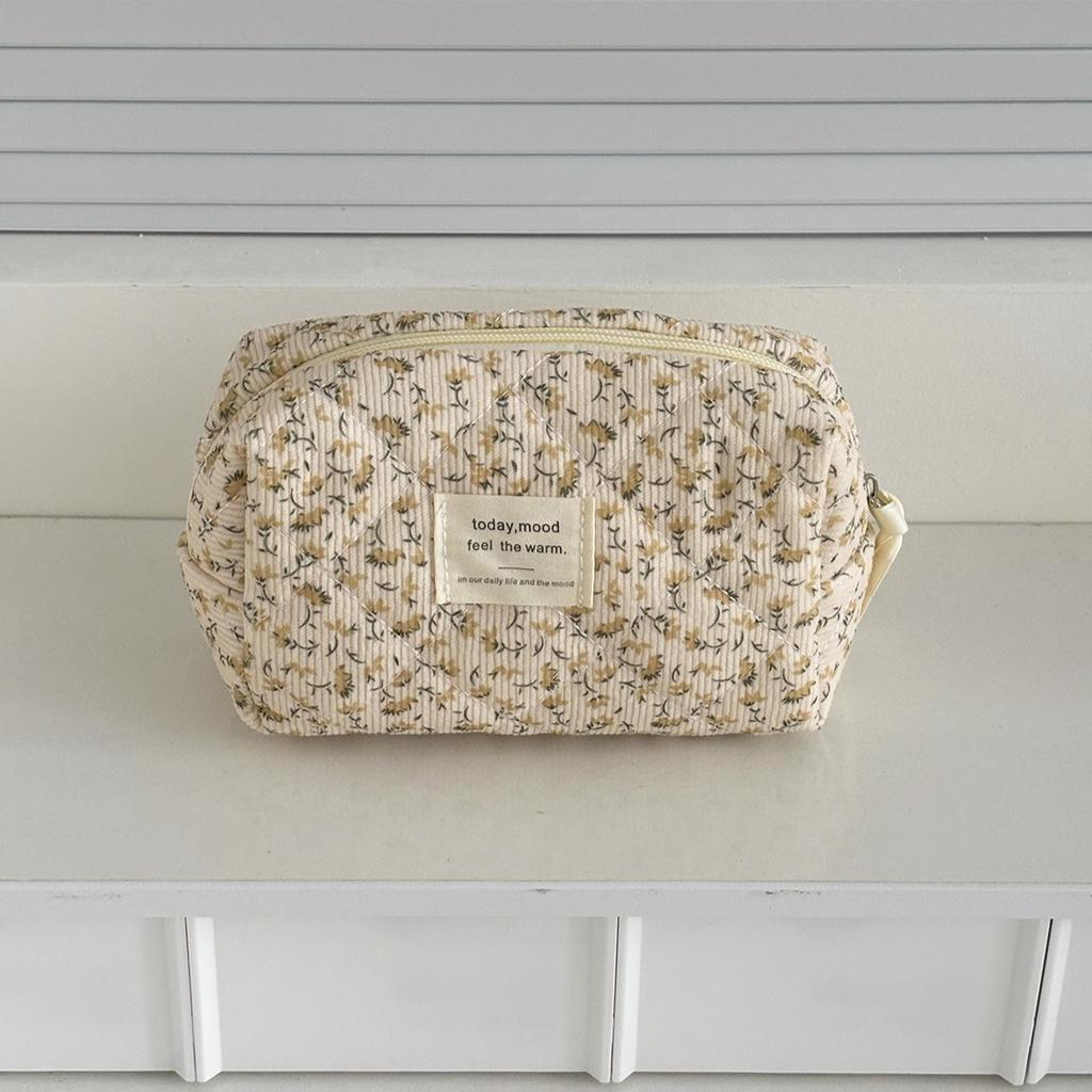 Cute Corduroy Heart Cosmetic Bags for Women Large Capacity Makeup Bag Travel Organizer