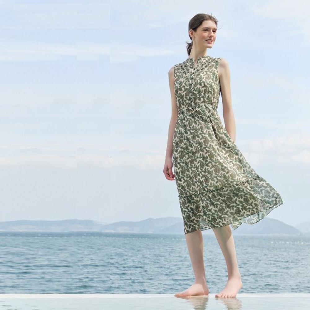 

Bcbg Wrinkle Paisley Print Dress B4m5o645 Navy (55)/77