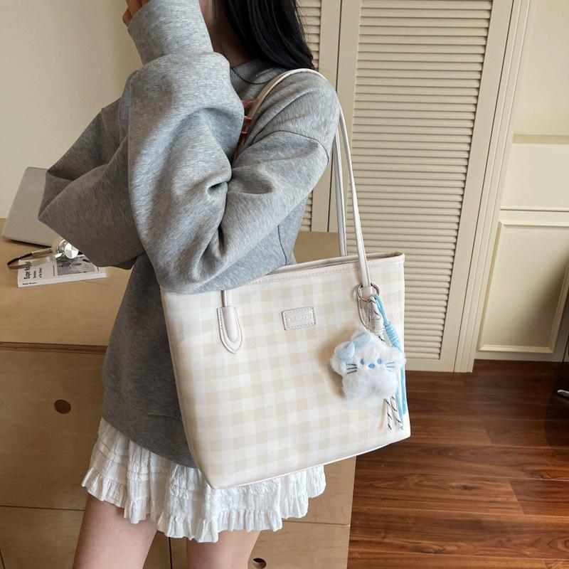 New Fashionable Versatile Shoulder Bag, High-end Niche Design, Casual Simple Large-capacity Tote Bag
