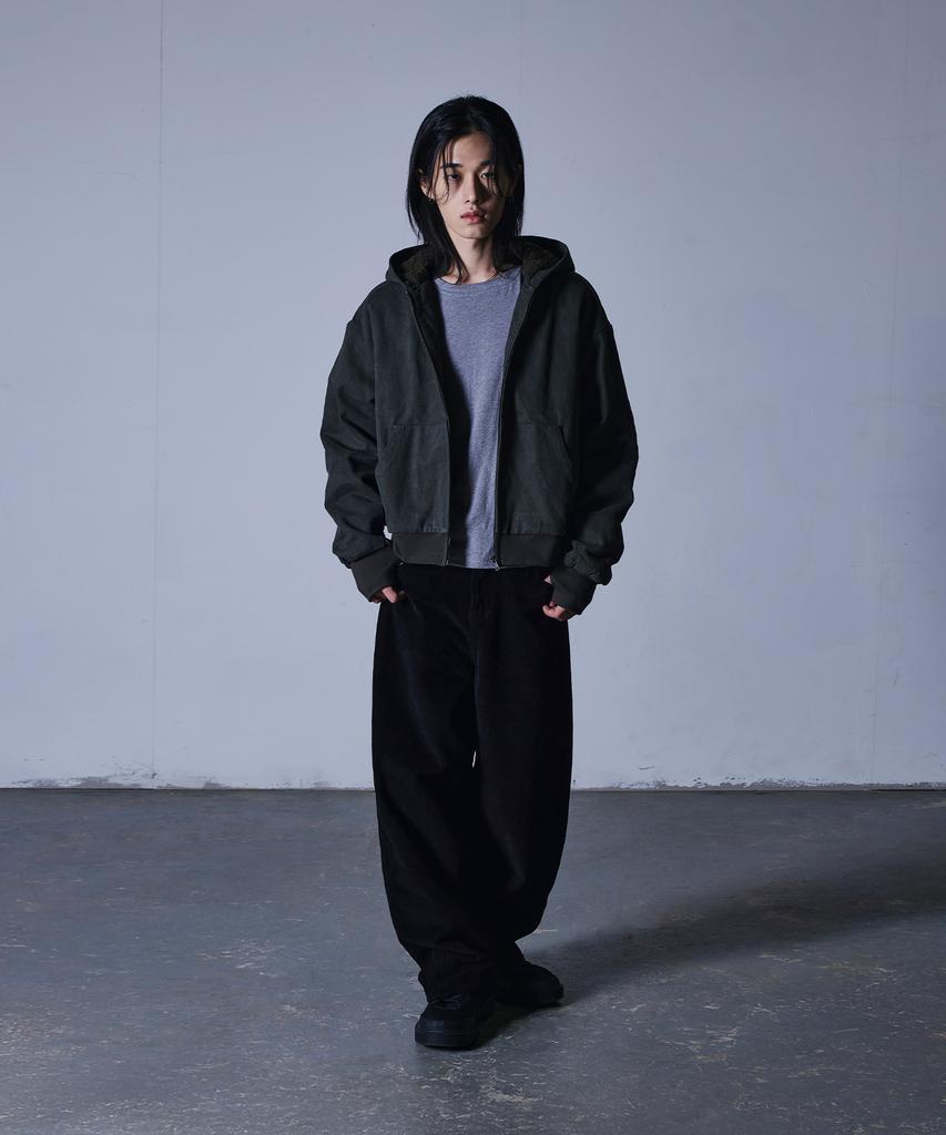 Seukeulaeteulpigsel Corduroy Front Pocket Curved Pants [Black]