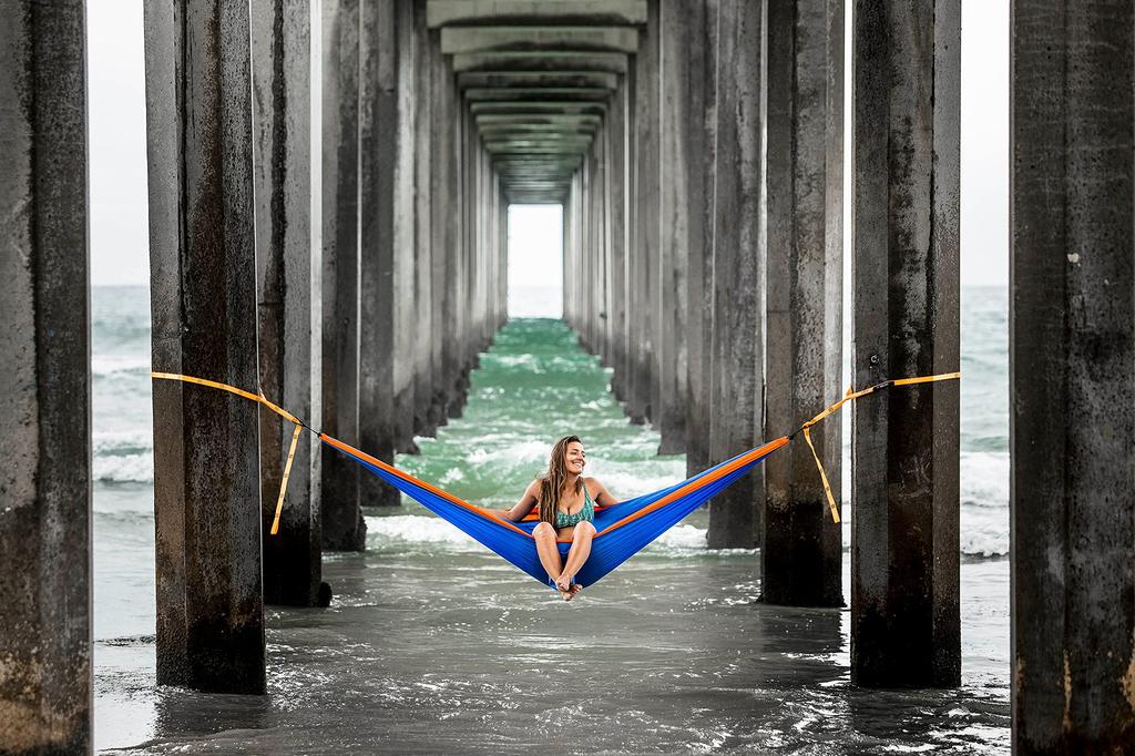 Grand Trunk Double Deluxe Parachute Nylon Hammock Genuine Japanese Product (Crimson/Charcoal)
