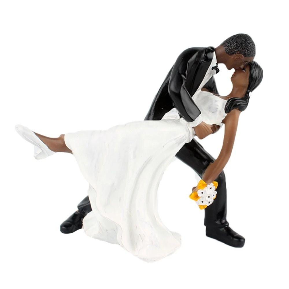 Funny Bride and Groom Figurines Romantic Wedding Cake Toppers Marry Figurine  Wedding