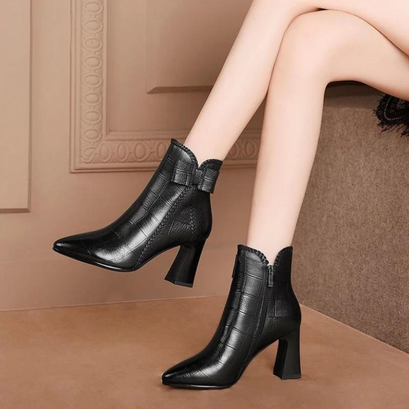 Fashion Ankle Boots for Women Chunky Heel Plaid Woman Short Shoes Plain Non Slip Trend 2025 Footwear Hot Pu Chic and Elegant Y2k Booties