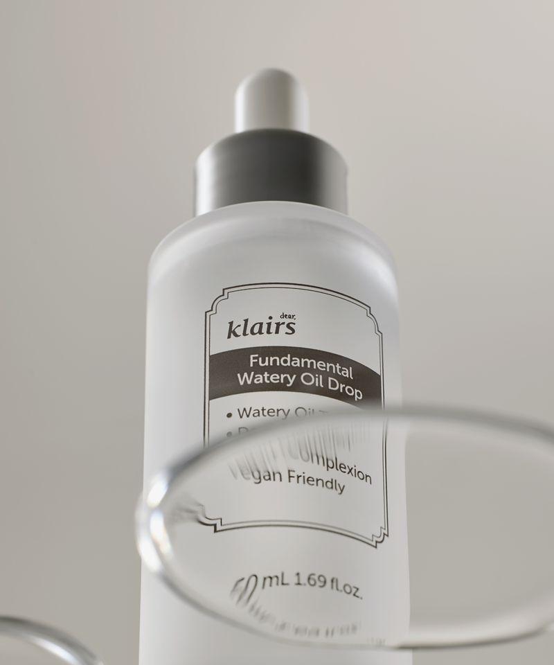 Fundamental Watery Oil Drops