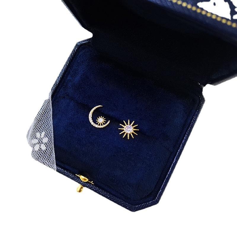 Star Moon Stud Earrings Female 2019 Hipster Asymmetrical Temperament Internet Celebrity Pure Earrings Earrings