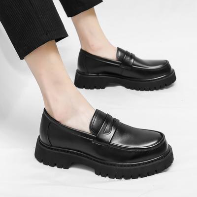 2025 Frühling und Herbst Teenager Slipper mit einem Pedal Plateau Erhöhungsschuhe Schwarz Mode Herren Freizeitschuhe aus Leder
