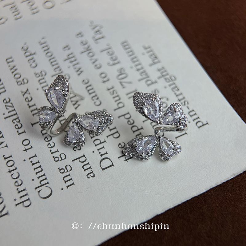 Stylish and Exquisite Butterfly Wing Ear Clips Without Ear Holes, Mosquito Coil Disc, High-end Light Luxury Zircon Niche Versatile Earrings