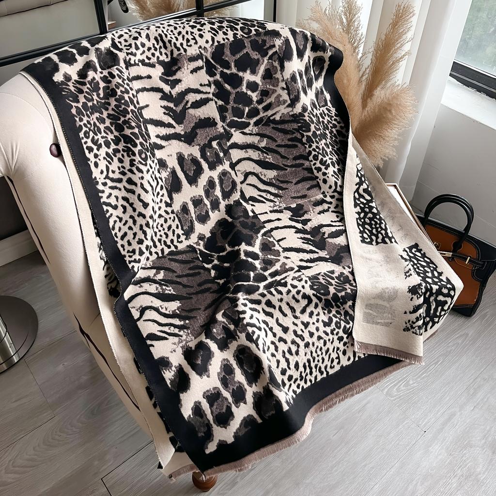 Luxury  Two-Sided Leopard Scarf Pashmina Cashmere Soft Warm Fringe Pashmina Shawl Winter Coldproof Windproof Blanket