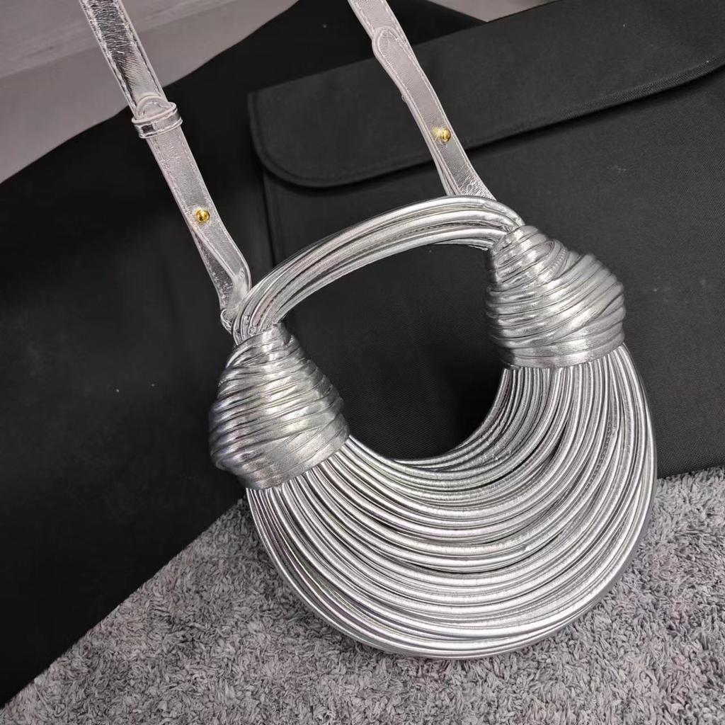 Fashion Handbag Bag Women'S High Sense Niche Design Personalized Noodle Bag Foreign Style Messenger Bag Women'S Tide Weaving