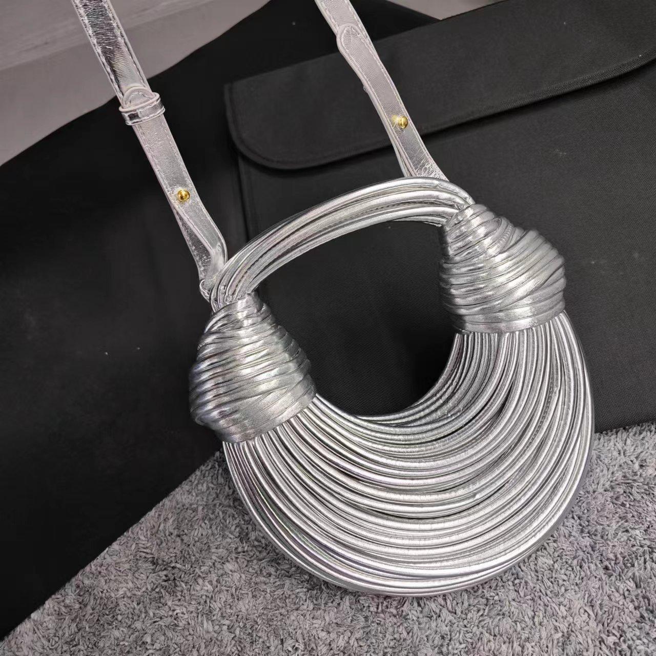 Модная женская сумка Сумка Женская Высококлассный Нишевый Дизайн Персонализированная Сумка-Лапша Иностранный Стиль Сумка-Мессенджер Женская Модная Плетеная