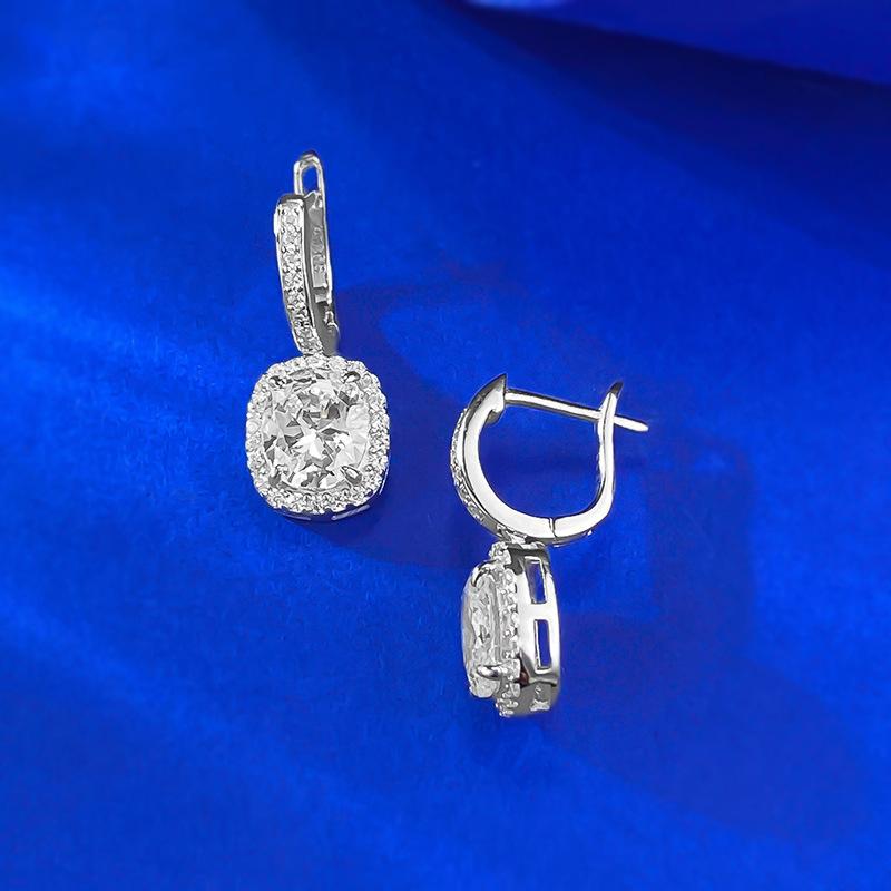 Fat Square 6 * 7Mm White Diamond Earrings Temperament Earrings Earrings