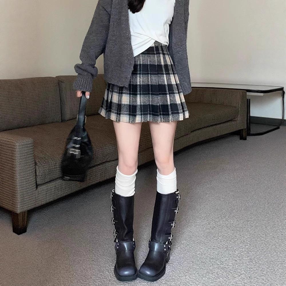 Červená plisovaná midi sukně áčkového střihu ze směsi vlny na jaro a podzim - Vysoký pas, novoroční styl