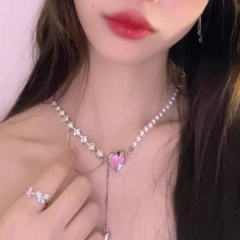 Sweet and Cool Babes~ Pure Lust Splicing Pearl Necklace Women's Niche Premium Sense 2026 New Necklace