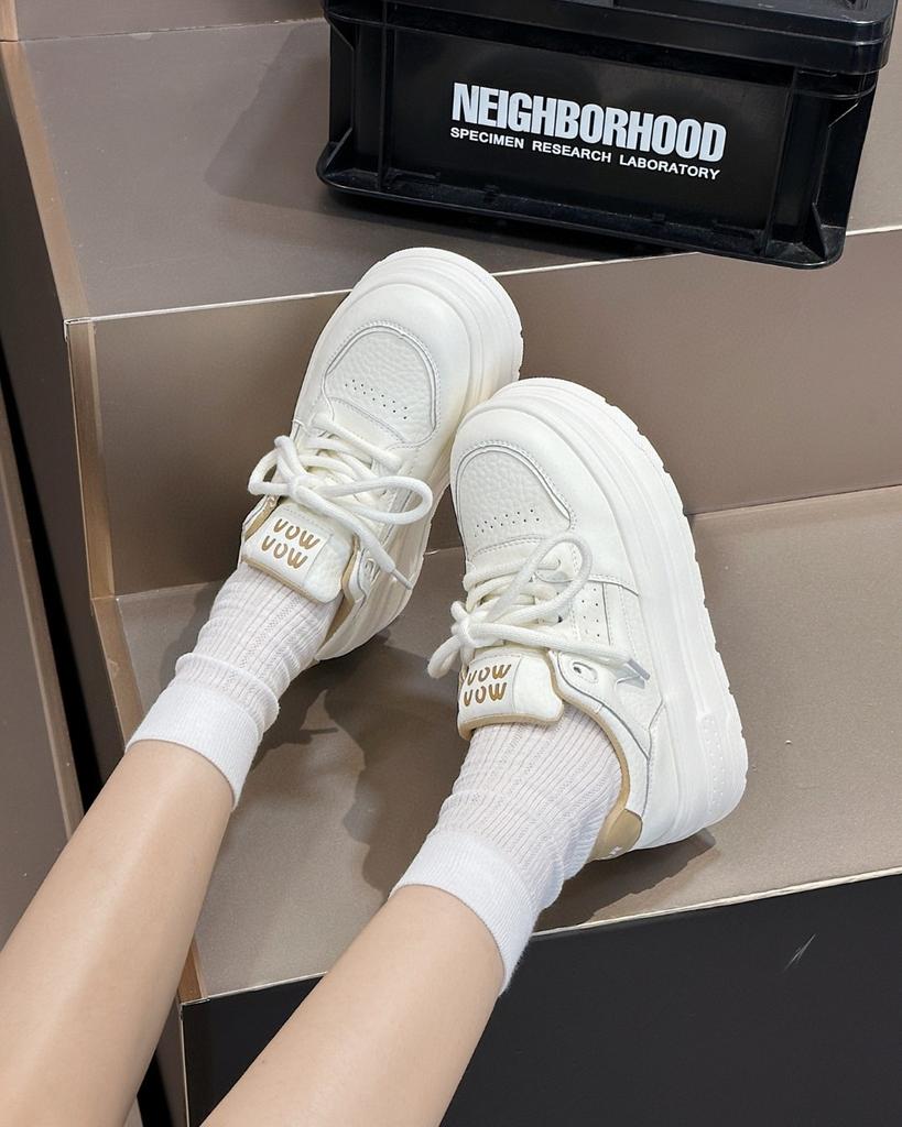 Internet celebrity Korean white shoes women's 2025 summer new round head platform versatile lace-up niche casual sports shoes
