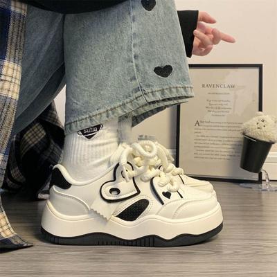 Încălțăminte pentru femei – Adidaşi