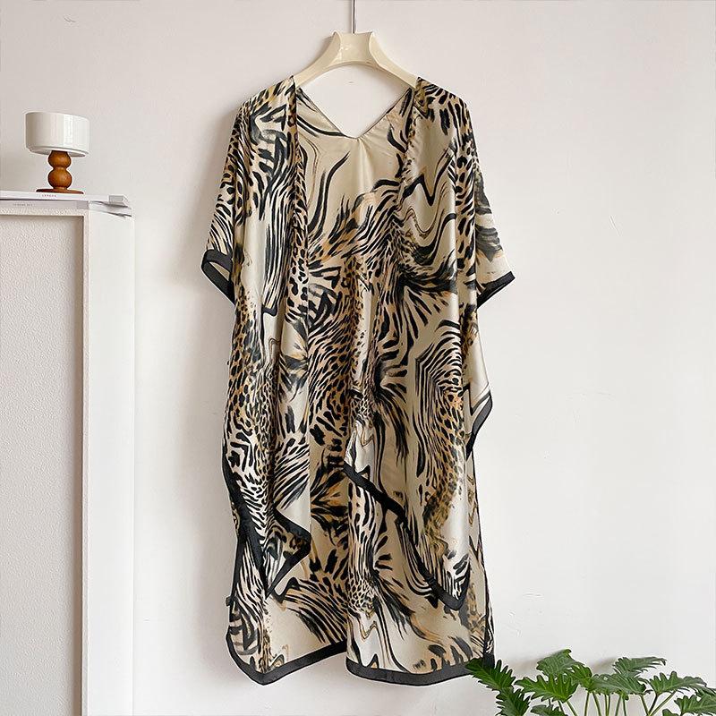 

Retro Shawl Split Scarf Ethnic Style Cape Shawl Travel Sunscreen Long Clothes Can Be Worn Outside Scarf Women 180*90 чорний