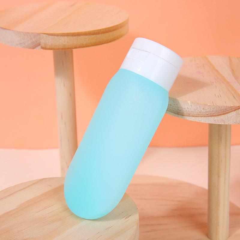 Travel-Friendly Cosmetic Shampoo Dispenser Set