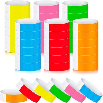 600 ks papírové náramky Neonové náramky Vodotěsné náramky pro akce Lehké koncertní náramky Neonově barevné samolepicí náramky na párty