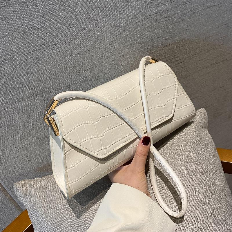 IELGY Korean style fashion bag shoulder bag popular girl belt messenger bag