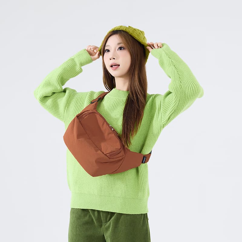 Large capacity casual breast bag women's crossbody fanny pack