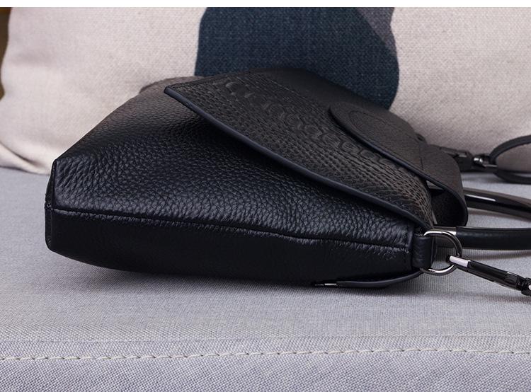 New Style Genuine Leather Women’s Clutch: 2026 First Layer Cowhide Crossbody, Fashionable Temperament for Banquet, Small Handbag.
