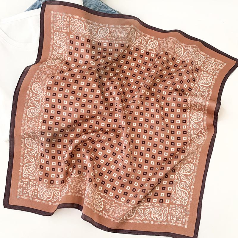 1116 New Professional Decoration Geometric Silk Scarf Fashion Spring and Summer Thin Plaid Mulberry Silk Square Scarf Shawl