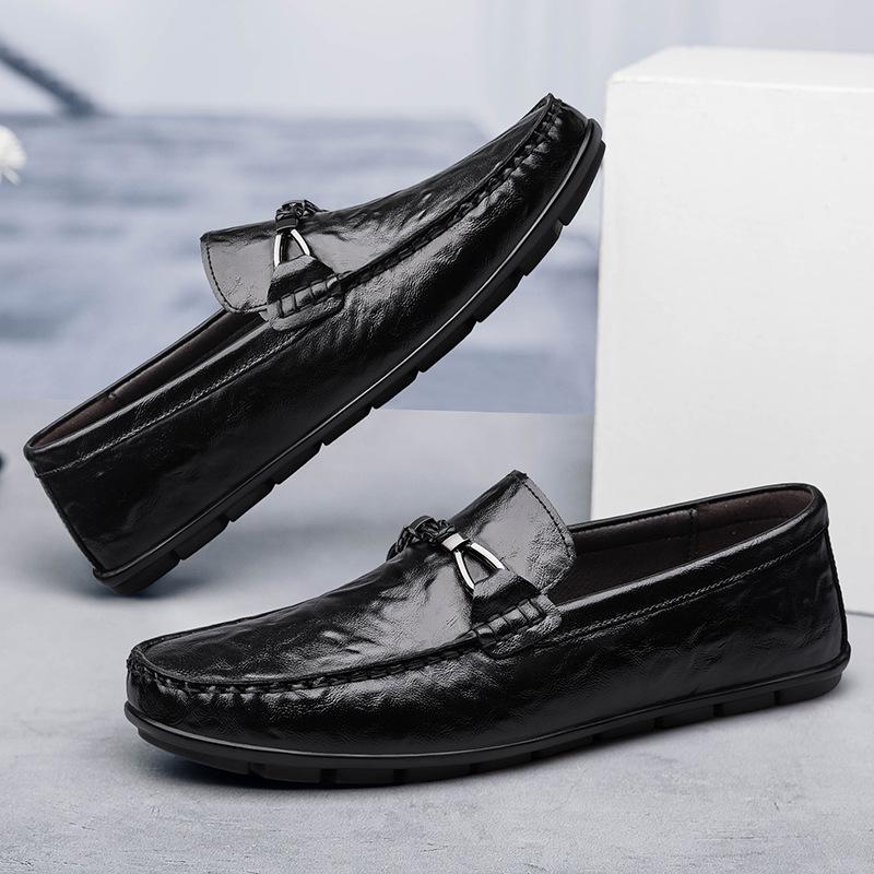 

Men s shoes 2025 summer new men s simple one-pedal lazy casual leather shoes go out soft-soled driving Doudou shoes 37