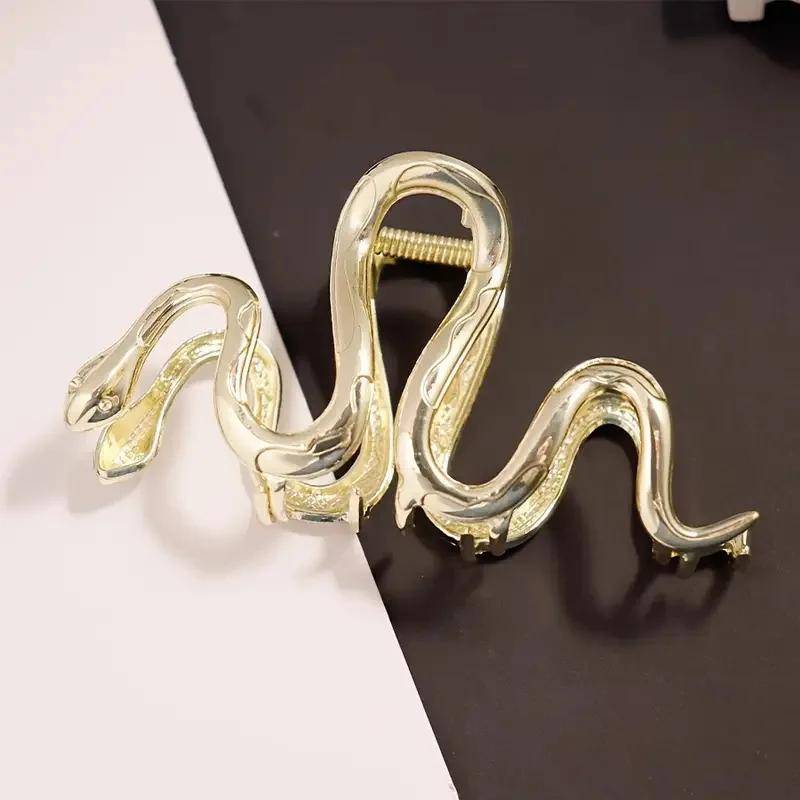 

1pc Metal snake shaped gripper with minimalist style, shark clip, anti slip ponytail clip, elegant hair clip headband