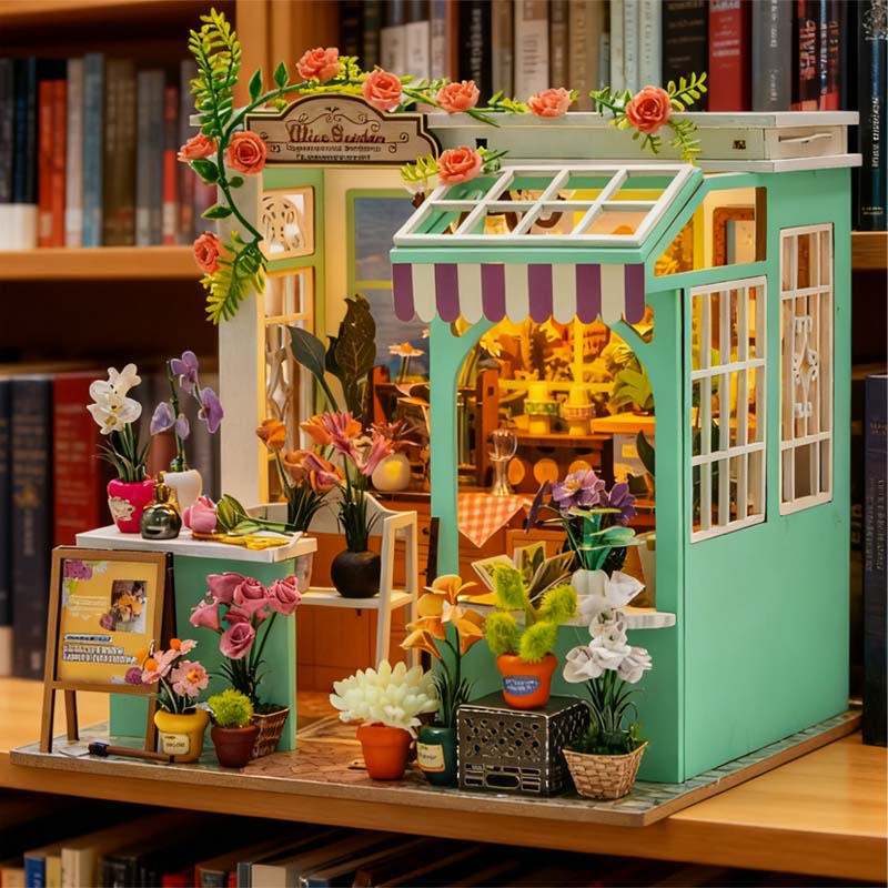 Miniature DIY House - Roses on the Mountain*