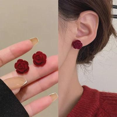 Orecchini Pendenti in Argento S925 con Fiori Floccati: Elegante Lusso Retrò & Moda Versatile
