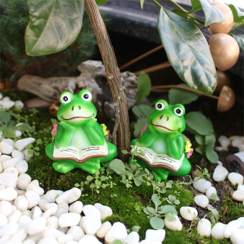 Pack of 3 Small Frogs Statues Ornaments for Indoor and Outdoor Use as Pot Lifters and Decorative Planter Risers Feet