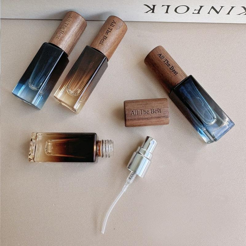 5ml Transparent Glass Perfume Spray Bottle Sample Glass Vials Cosmetics Portable Mini Perfume Atomizer Wooden Cap Refillable