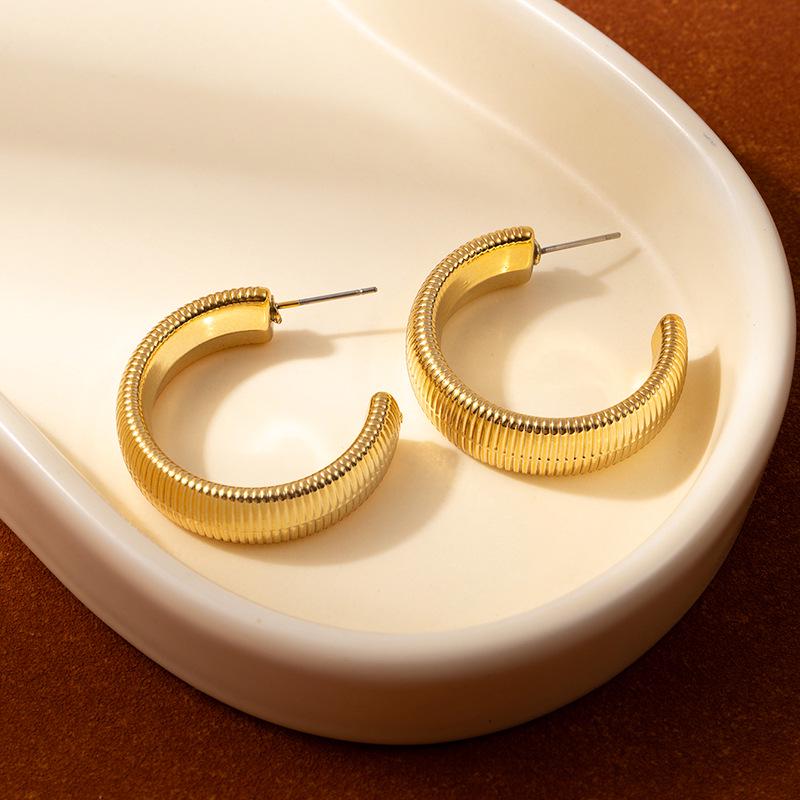 Exaggerated Floral Petal Earrings: Multi-layered Niche Design with a European & American Style