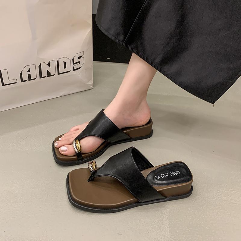 Fashion Shoes For Girls Womens Slippers Outdoor Platform Rubber Flip Flops Pantofle Slides Lady Hawaiian Soft 2025 Casual Leisure