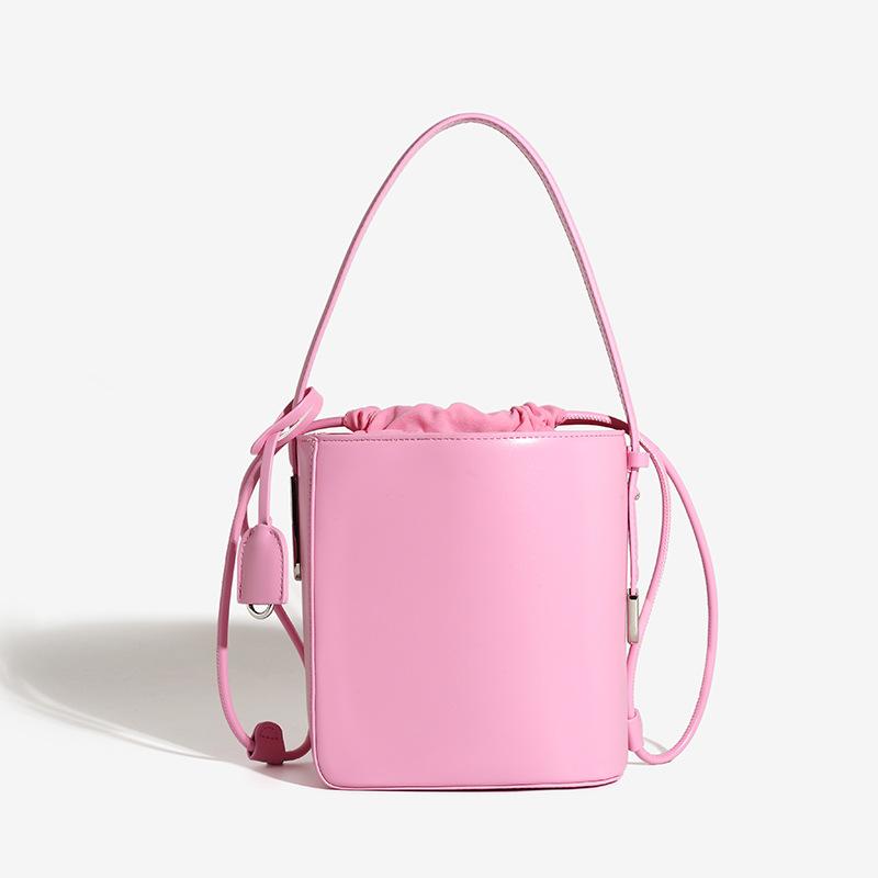 2024 Summer New Niche High-End Handheld Bucket Bag for Women, Unique Irregular Single-Shoulder Crossbody Drawstring Bag