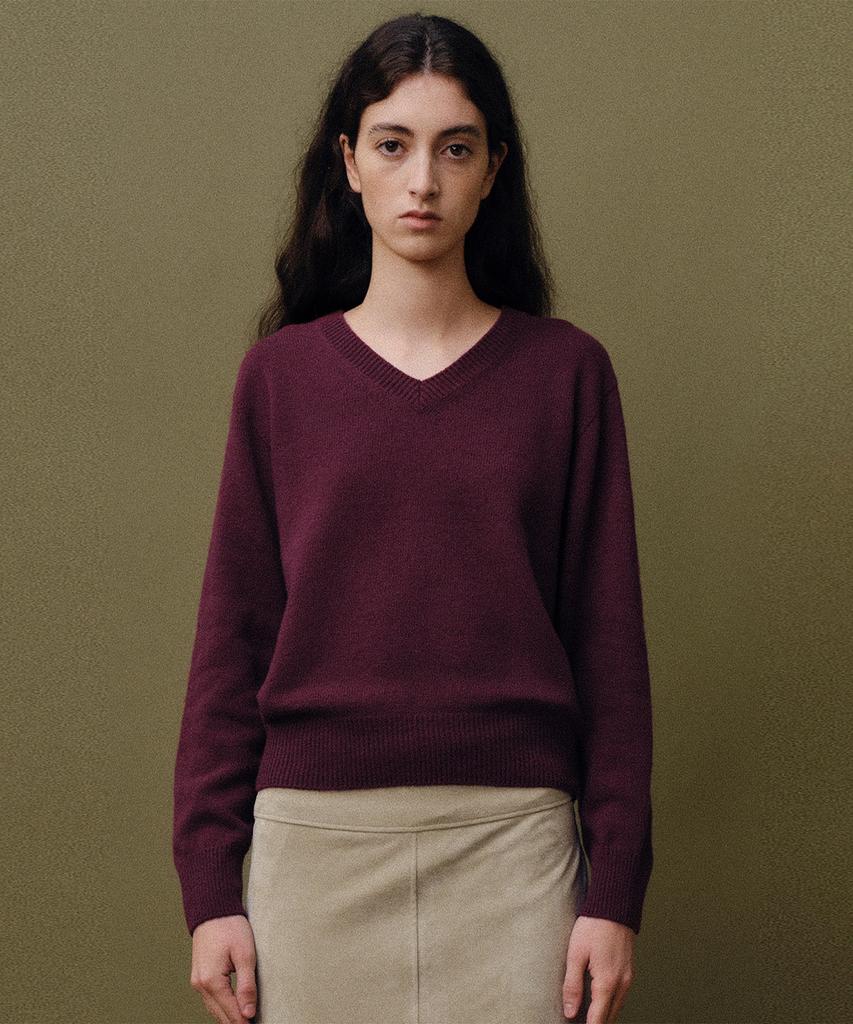 Beiodeu Wholegarment Merino V Knit_Burgundy
