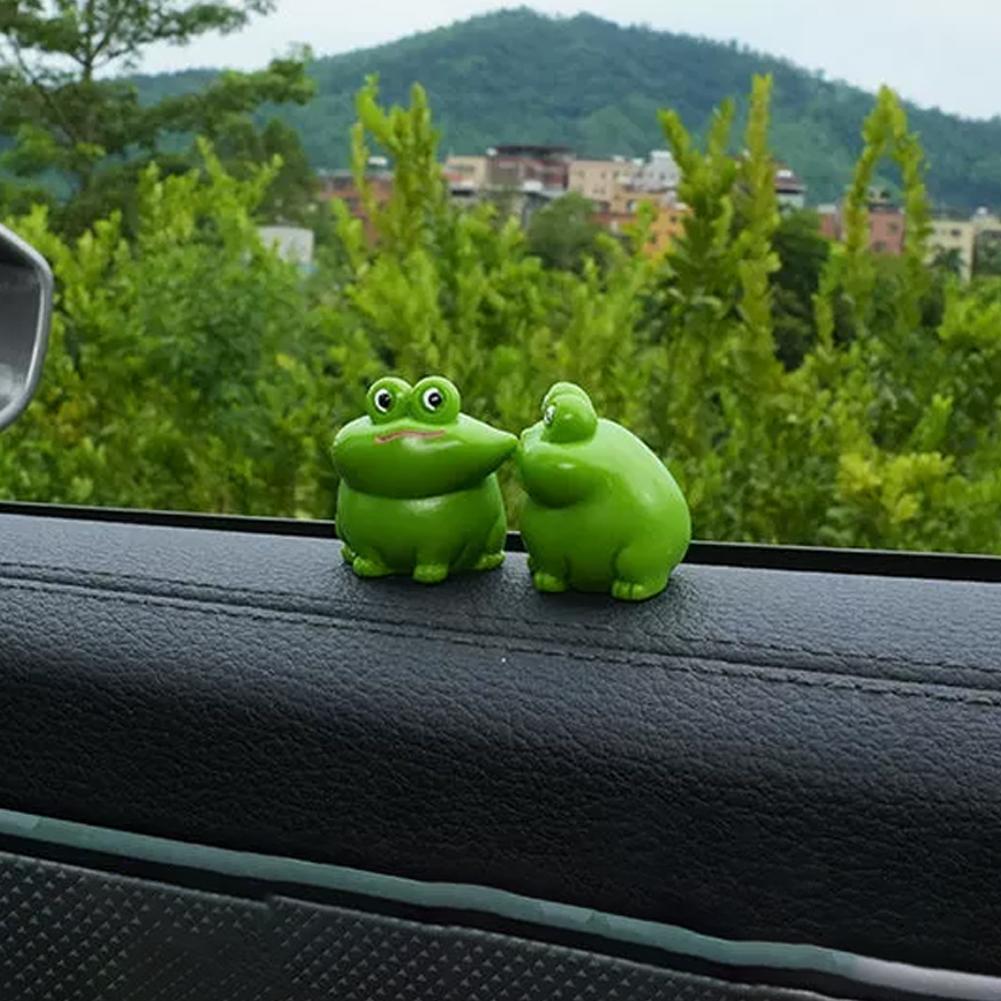 Cute Kissing Animals Car Decor Adorable Dashboard Figurine For Windshield Rearview Mirror Funny Couple Statue Car Accessories