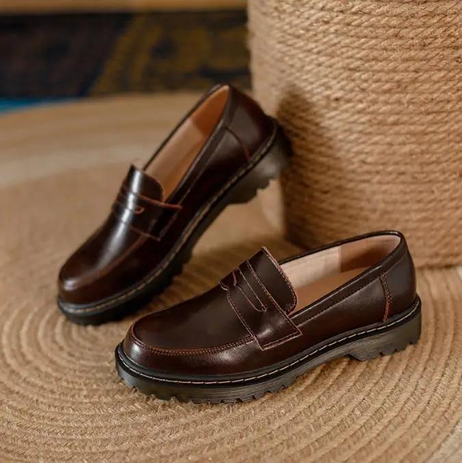 Woman Brogue Shoes Woman Platform Oxford Shoes Flats British Style Vintage Cut-Outs Flat Casual Women Shoes Student Retro