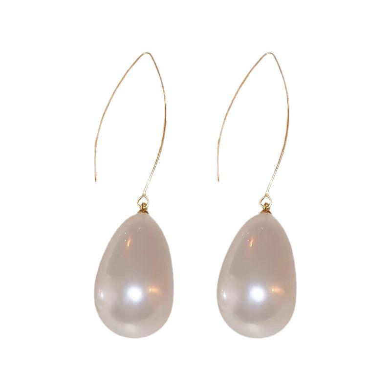 Exquisite Pearl Dangle Earrings 2023: Unique, High-End Design for Women