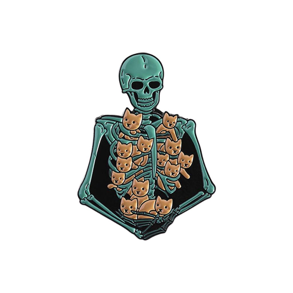 Niedliche Cartoon Katze Schädel Brosche Einzigartiges Design Langlebiges Legierungsmaterial Verspieltes Accessoire für Freizeitoutfits Partykleidung