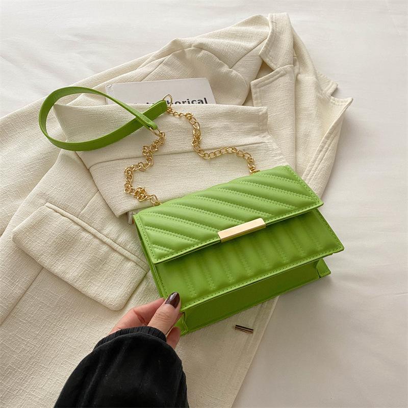 

Temperament simple shoulder bag women s 2024 summer new simple fashion messenger bag casual fashion small square bag women зелений