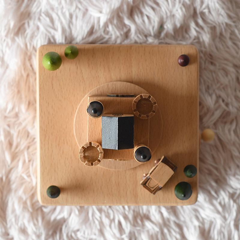 RTS Custom Logo Wooden Castle Music Boxes Tune Melody Magnetic Driven Car Rotating Feature Customizable Music Box Unique Logo