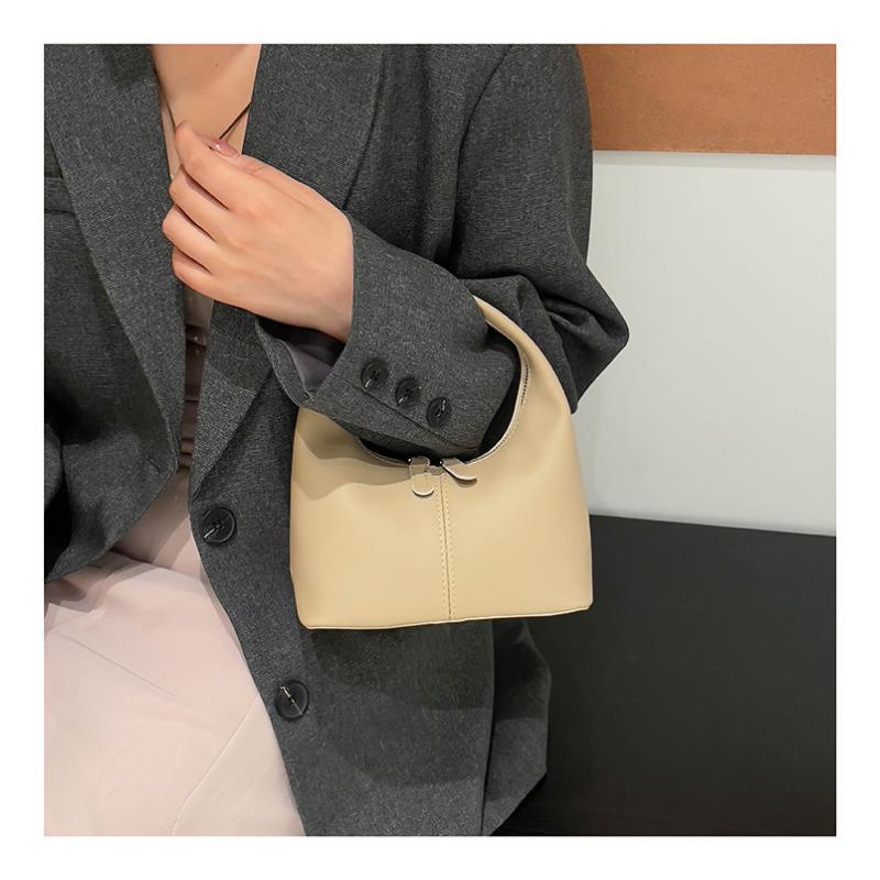 New Vintage Faux Leather Shoulder Bag, Small Dumpling Crossbody Purse, Soft Handbag with Zipper Closure