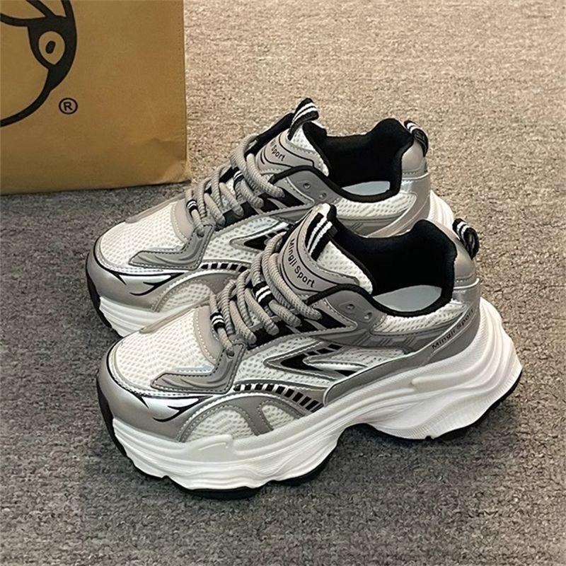 Height-increasing Dad Women's Spring New Foot Versatile Height-increasing Lightweight Thick-soled Breathable Sneakers