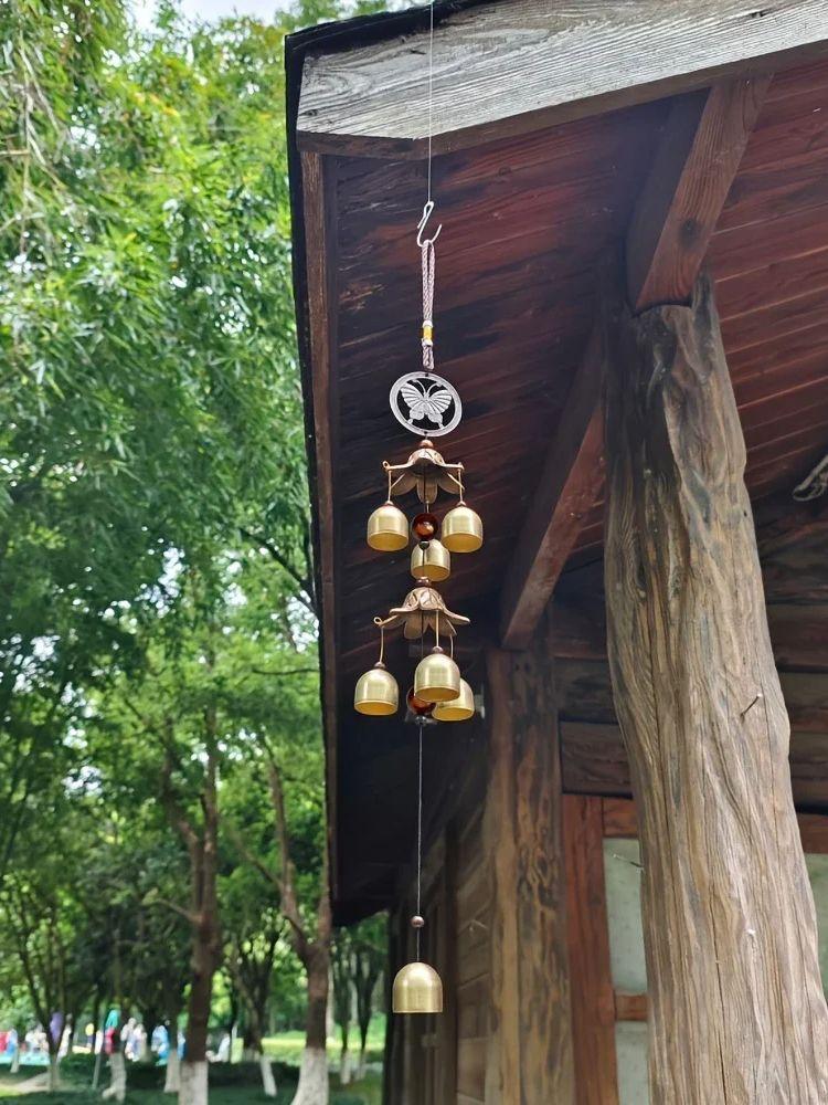 Garden Random Style Double Metal Bell Pendant Wind Chime, Brass Color Bell Hanging Decoration Home Patio Wall Hanging Gift