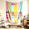 Winx Club (5) Evleri, Yurtları ve Yatak Odalarını Dekore Etmek İçin Uygun, Dokunması Yumuşak ve Arkadaşlar ve Aile İçin Mükemmel Bir Hediye