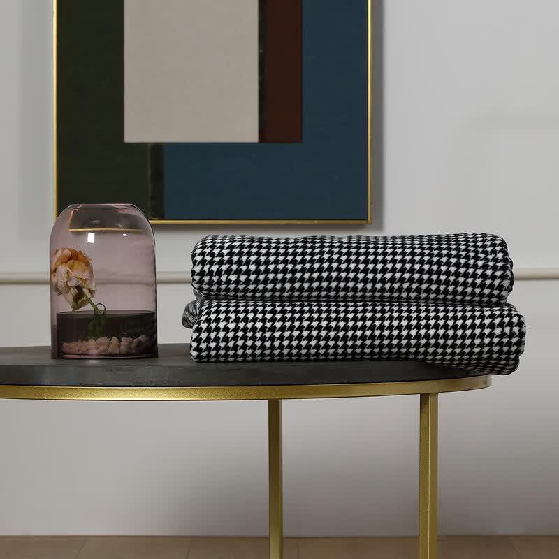 Mercury Home Textiles Juniper Fleece Blanket
