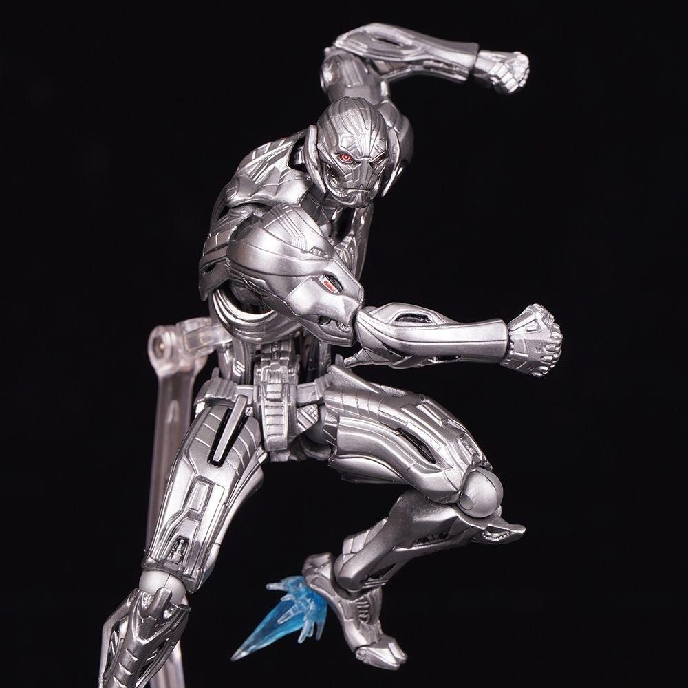 17CM BOXED Action Figure Ko Model Ultron Kaido Miraculous Yamaguchi Avengers Anime Series Toy Gift Collection